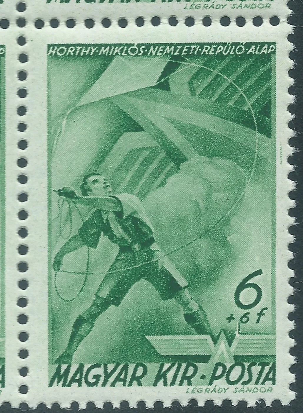 “Spur” below the Denomination