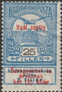 Turulmadár Szent István koronája felett