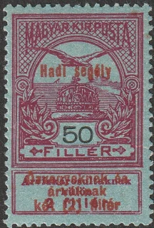 Turulmadár Szent István koronája felett
