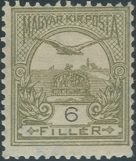 Turul Szent István koronája felett