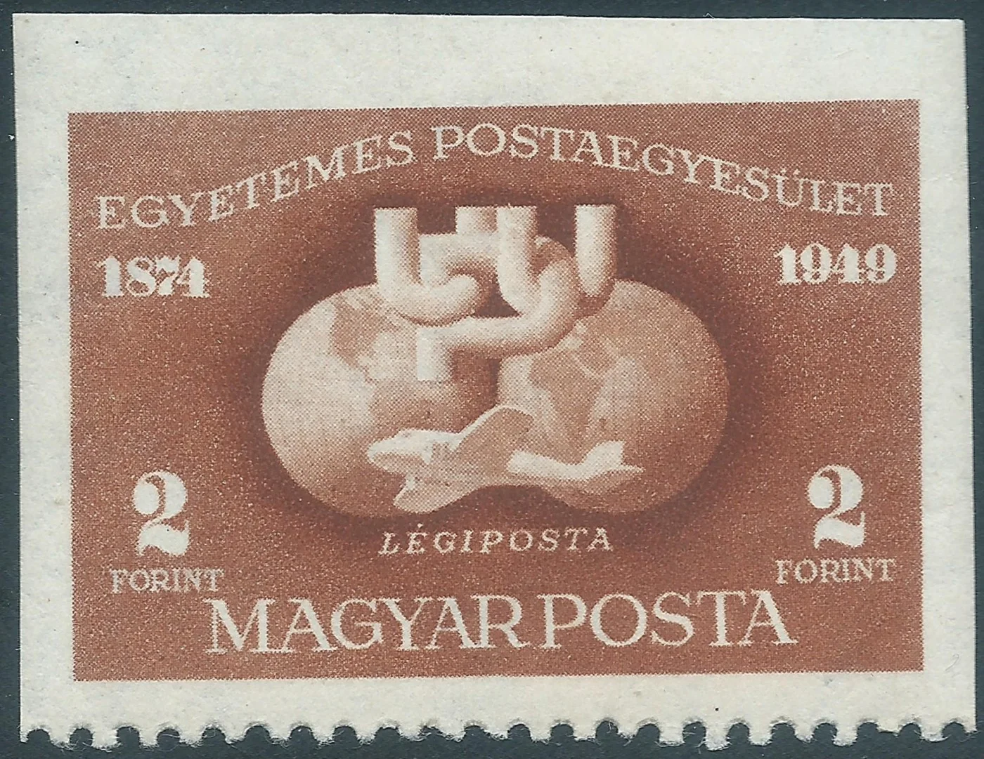 D – három oldalon fogazatlan